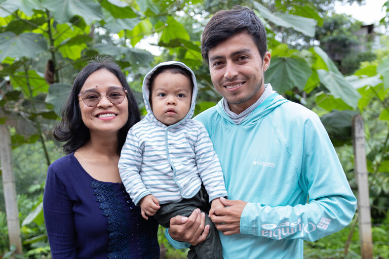 Merlin Vargas & Magaly Rivadeneyra